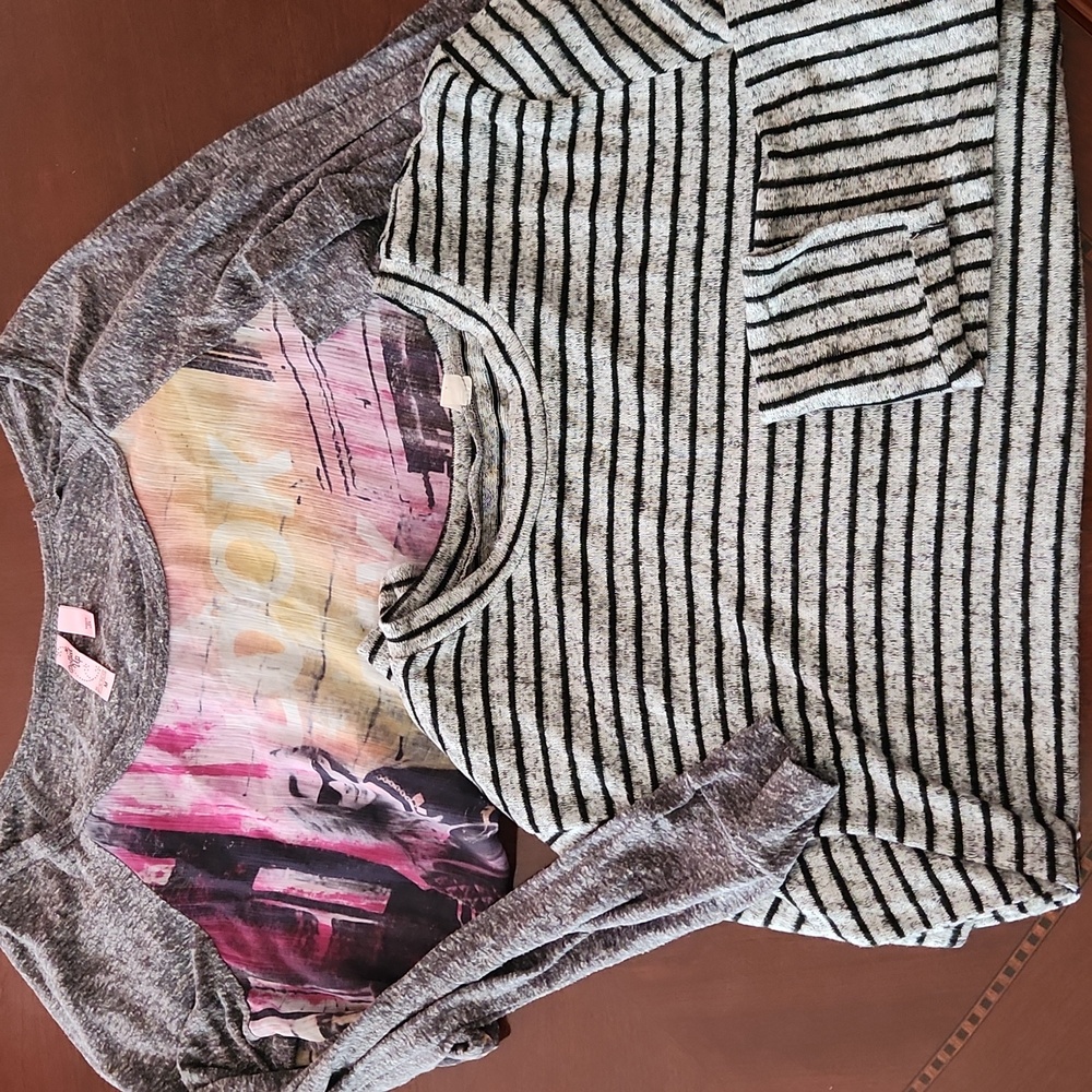 2 Medium Long Sleeves